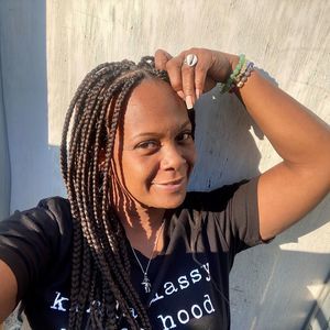 Meet your Posher, Monica